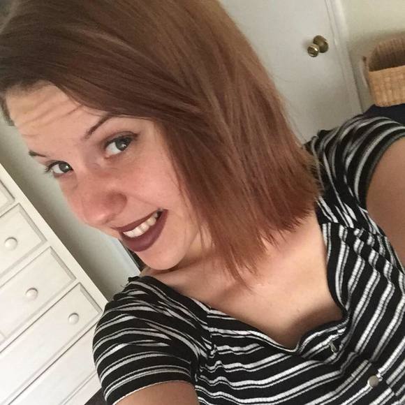 Meet your Posher, Michaela - Picture 1 of 1